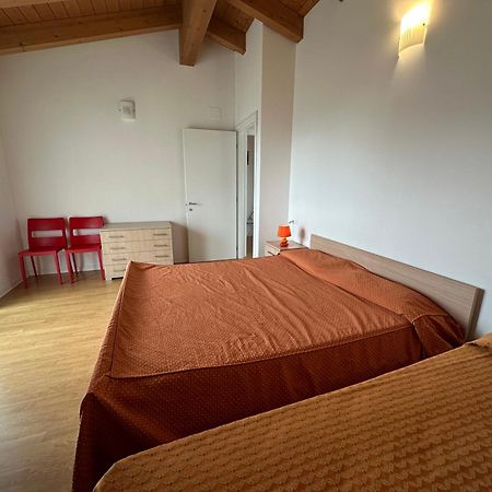 Attico Concordia - Agenzia Cocal Appartement Caorle Buitenkant foto